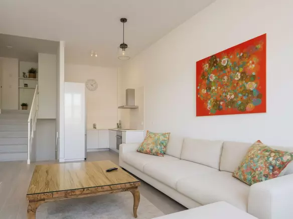 3-bedroom Apartment In Benahavis, Spain (180 M²)