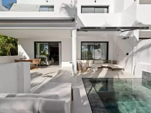 3-bedroom Apartment In Estepona, Spain (269 M²)