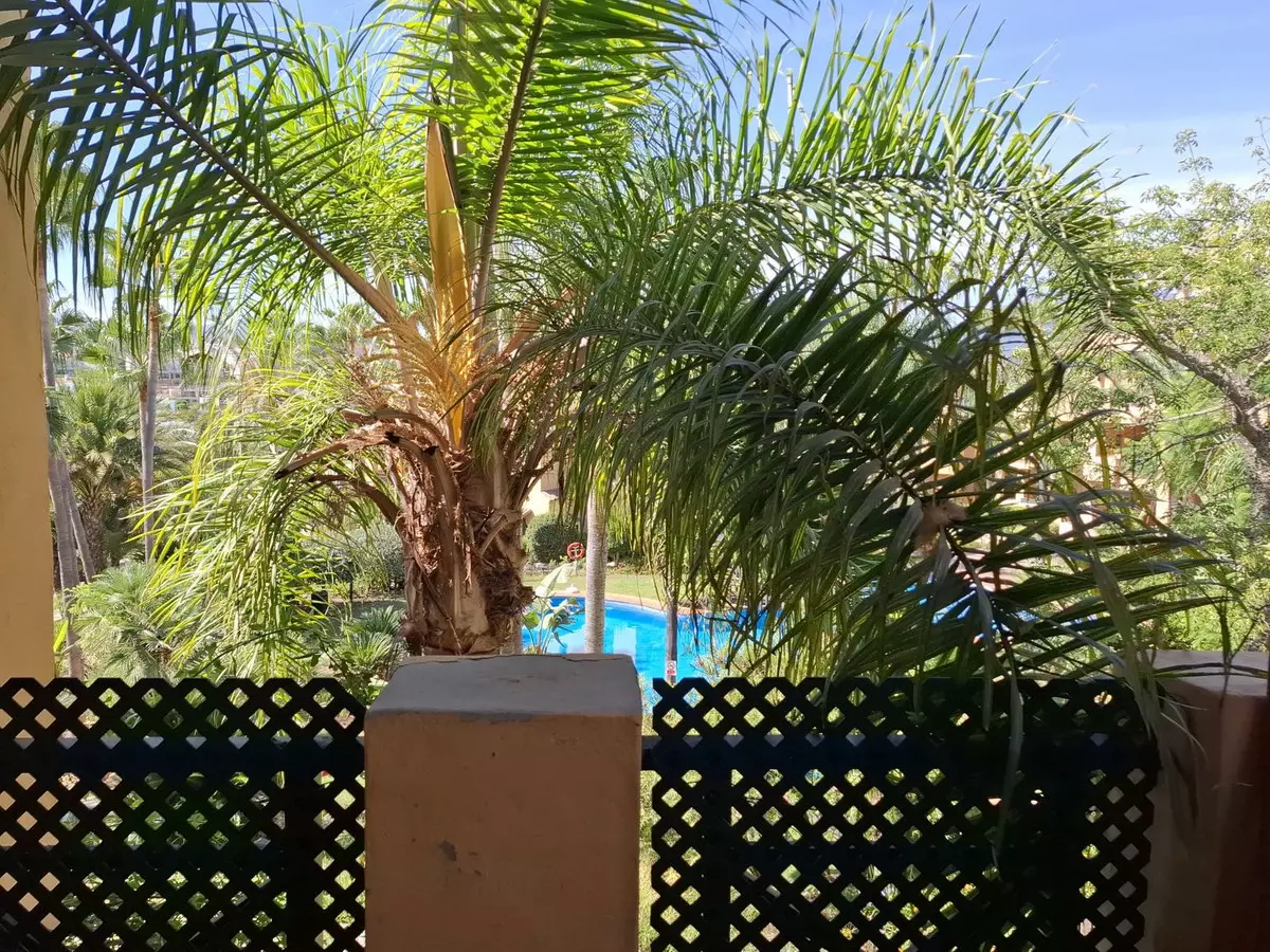 3-bedroom Apartment In Estepona, Spain (138 M²)