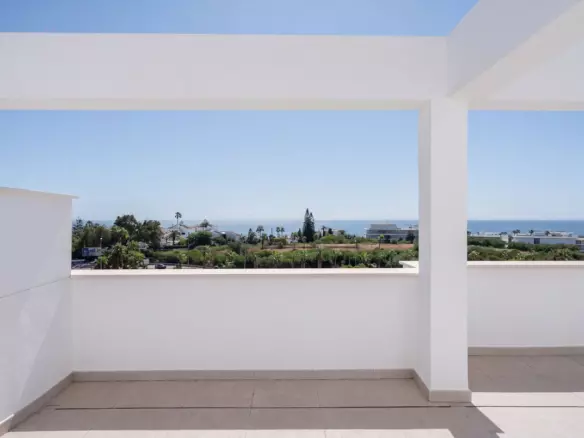 2-bedroom Apartment In Estepona, Spain (95 M²)
