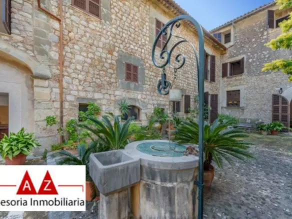 8-bedroom Villa In Fornalutx, Spain (1.562 M²)