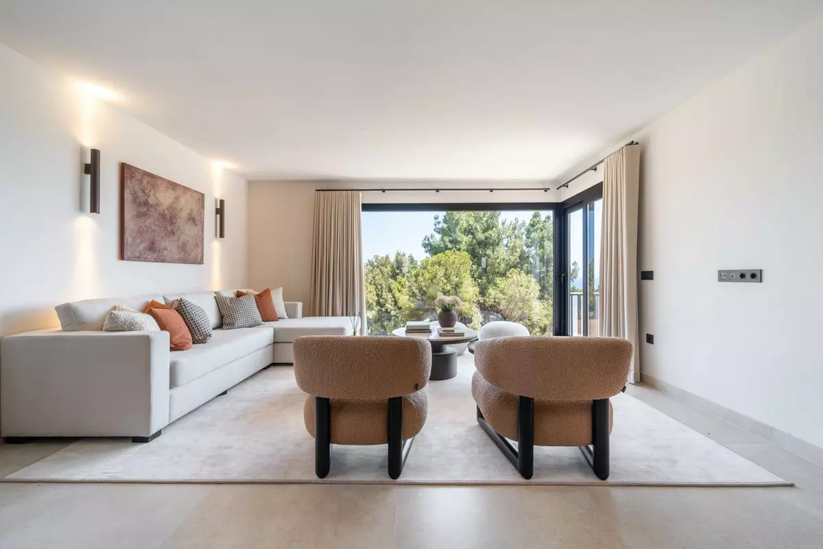 5-bedroom Villa In Mijas, Spain (329 M²)