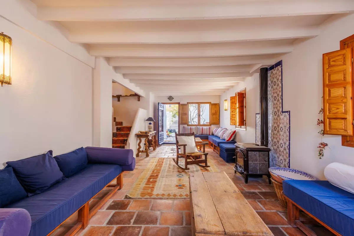 3-bedroom Town House In Comares, Spain (132 M²)