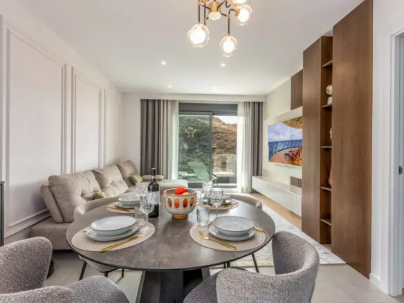 2-bedroom Apartment In Fuengirola, Spain (98 M²)