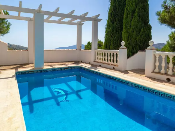 4-bedroom Villa In Cómpeta, Spain (278 M²)