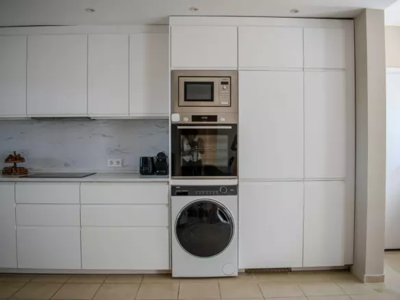 2-bedroom Apartment In Estepona, Spain (118 M²)