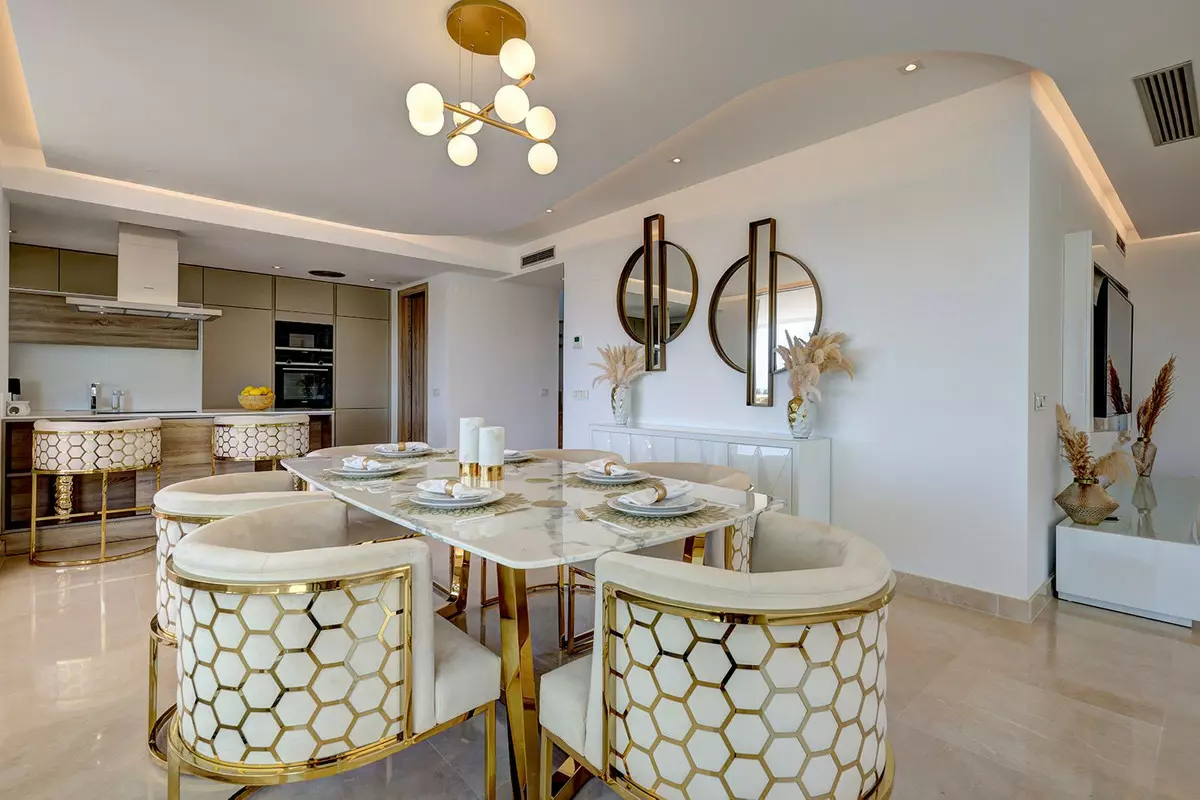 3-bedroom Apartment In Benahavis, Spain (160 M²)