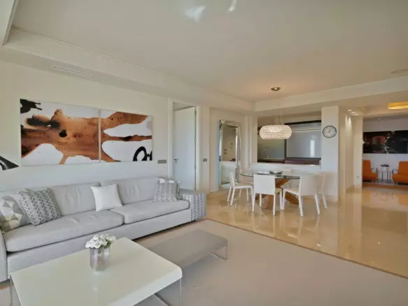 3-bedroom Apartment In Marbella, Spain (283 M²)