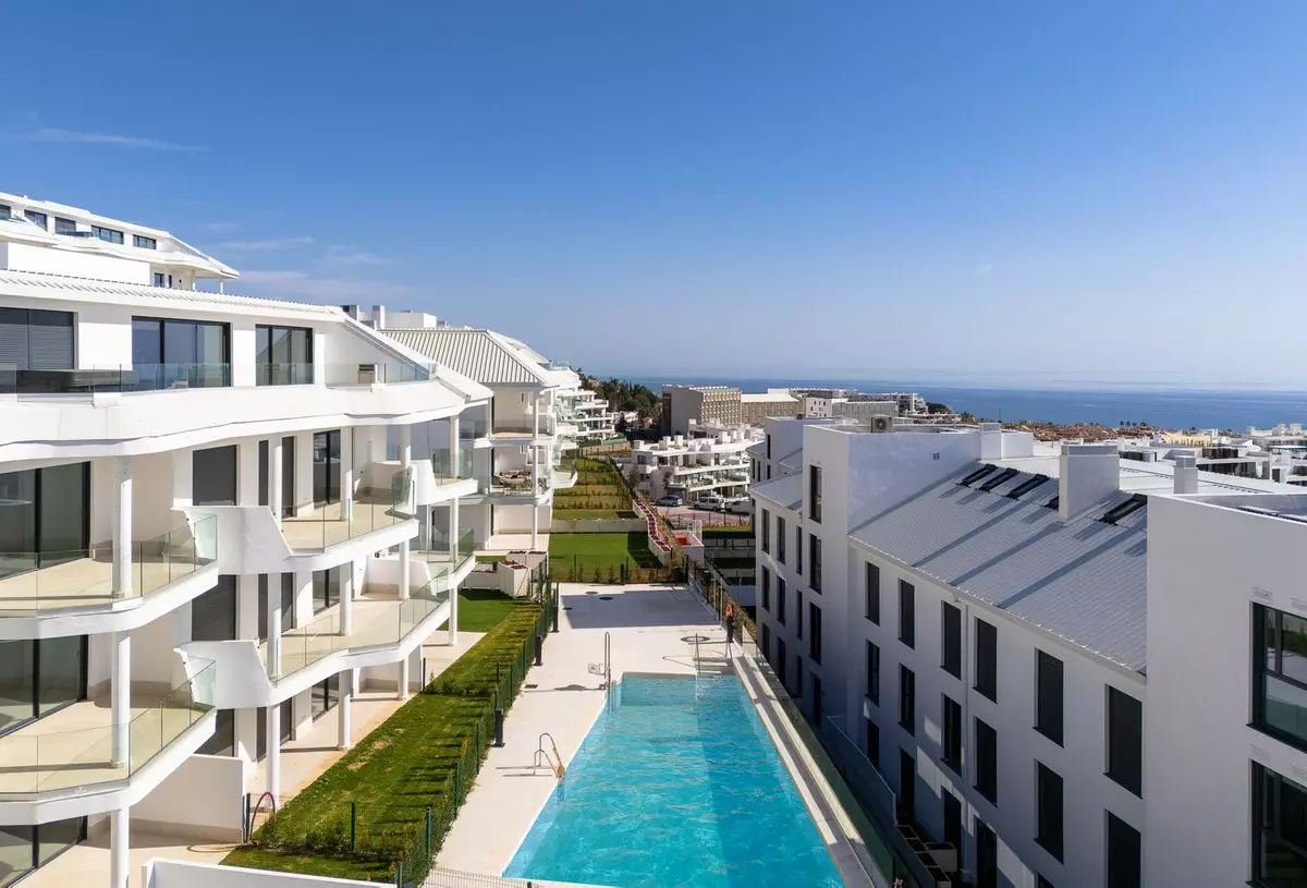 3-bedroom Apartment In Fuengirola, Spain (93 M²)