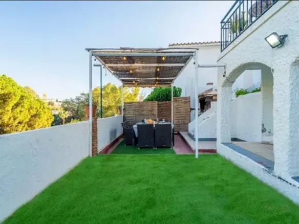 4-bedroom Villa In Málaga, Spain (250 M²)