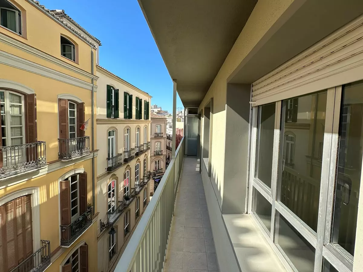 4-bedroom Apartment In Málaga, Spain (180 M²)