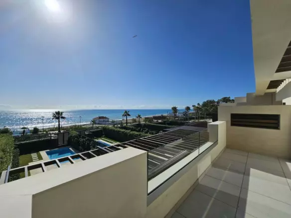 4-bedroom Town House In Estepona, Spain (291 M²)