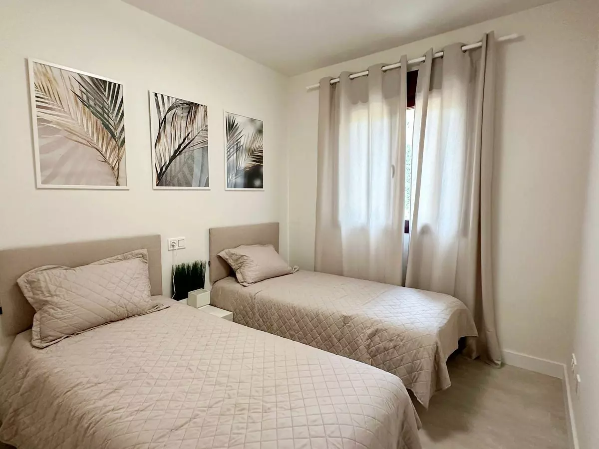 2-bedroom Apartment In Estepona, Spain (78 M²)