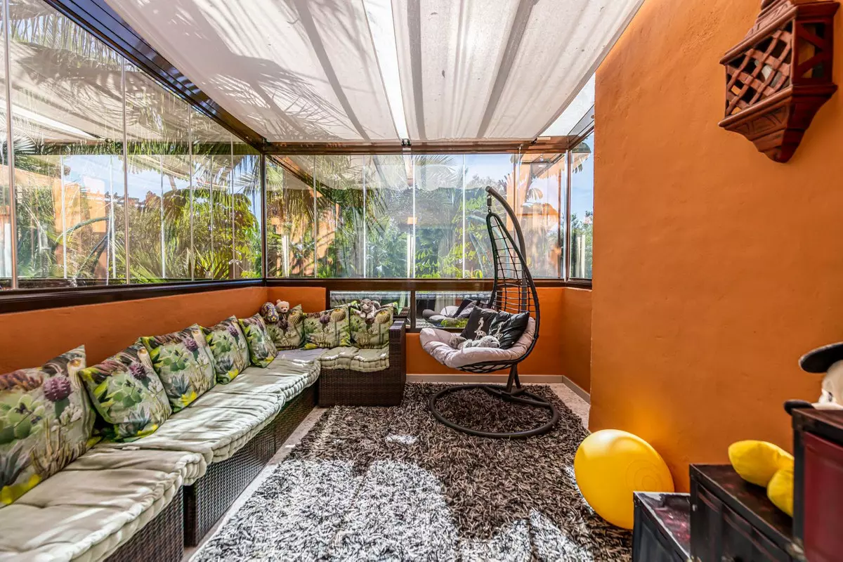 2-bedroom Apartment In Marbella, Spain (142 M²)