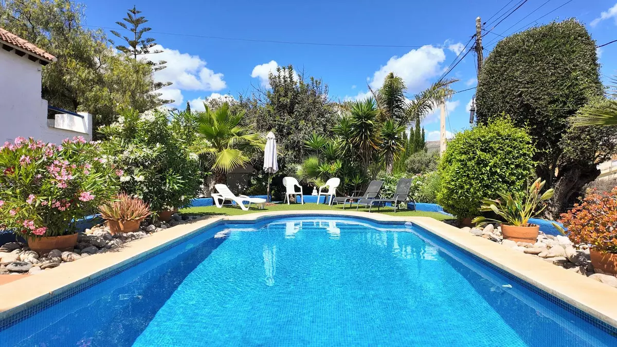 5-bedroom Country House In Álora, Spain (275 M²)