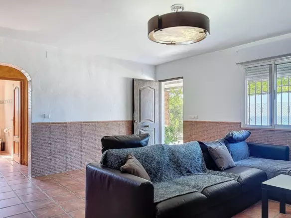 3-bedroom Country House In Vélez – Málaga, Spain (336 M²)