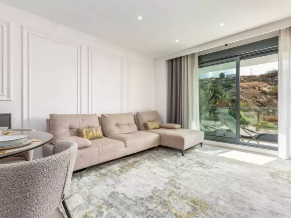 2-bedroom Apartment In Fuengirola, Spain (98 M²)