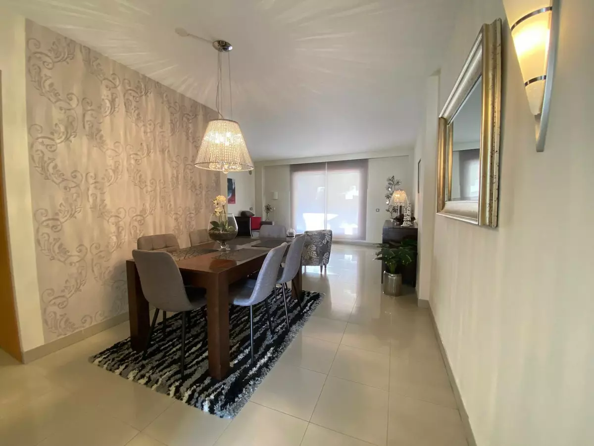 3-bedroom Apartment In Estepona, Spain (130 M²)