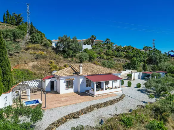 3-bedroom Villa In Vélez – Málaga, Spain (128 M²)