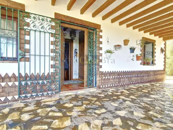 4-bedroom Villa In Canillas De Albaida, Spain (331 M²)