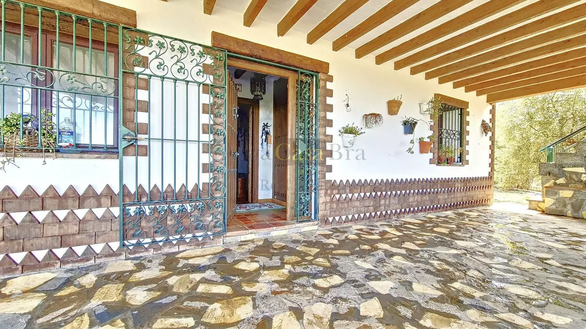 4-bedroom Villa In Canillas De Albaida, Spain (331 M²)
