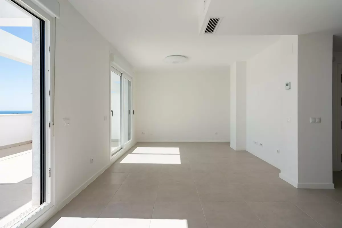 2-bedroom Apartment In Estepona, Spain (95 M²)