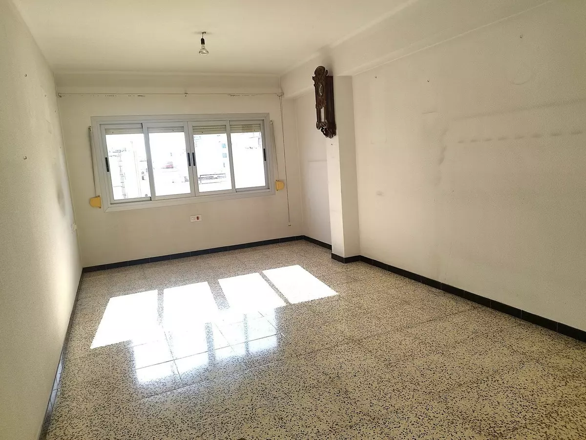 4-bedroom Apartment In Palma De Mallorca, Spain (105 M²)