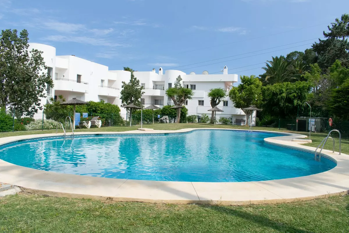 2-bedroom Apartment In Estepona, Spain (118 M²)