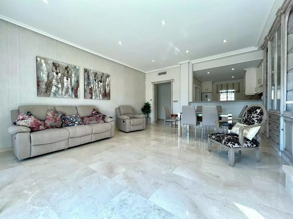 3-bedroom Apartment In Orihuela, Spain (104 M²)