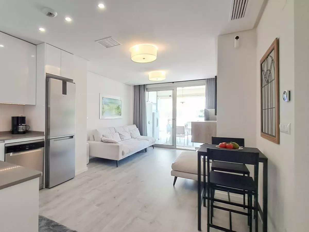 3-bedroom Apartment In Orihuela, Spain (72 M²)