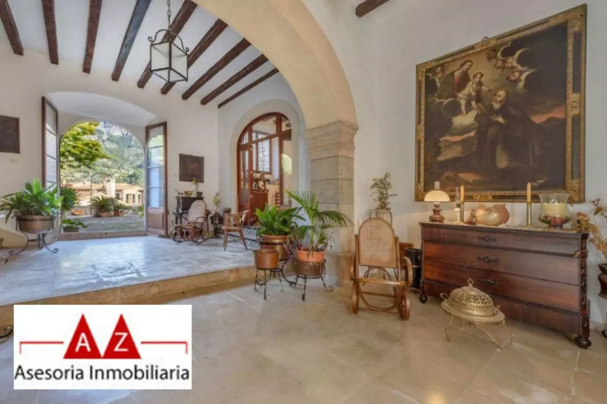 8-bedroom Villa In Fornalutx, Spain (1.562 M²)