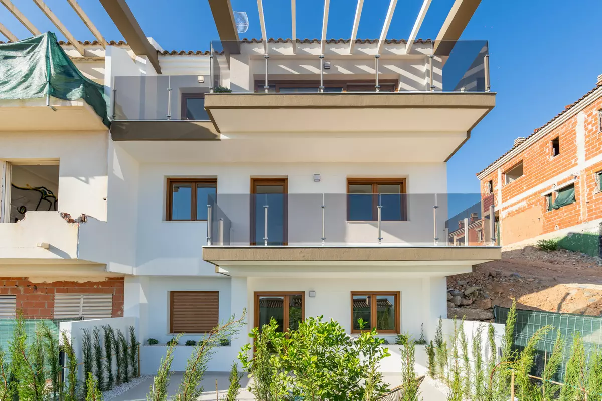 4-bedroom Villa In La Nucía, Spain (157 M²)