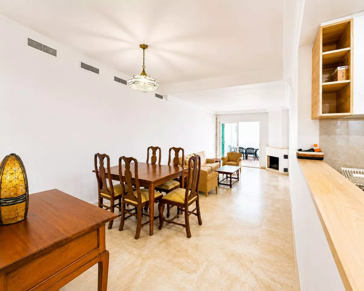 2-bedroom Apartment In Marbella, Spain (93 M²)