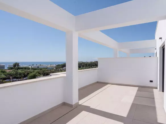 2-bedroom Apartment In Estepona, Spain (95 M²)