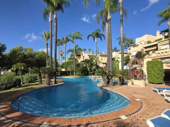 2-bedroom Apartment In Marbella, Spain (173 M²)