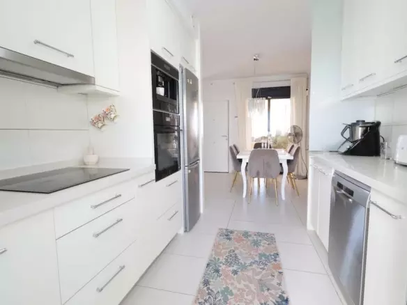 3-bedroom Apartment In Orihuela, Spain (123 M²)