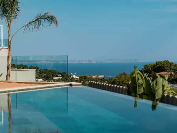 4-bedroom Villa In Calvià, Spain (584 M²)