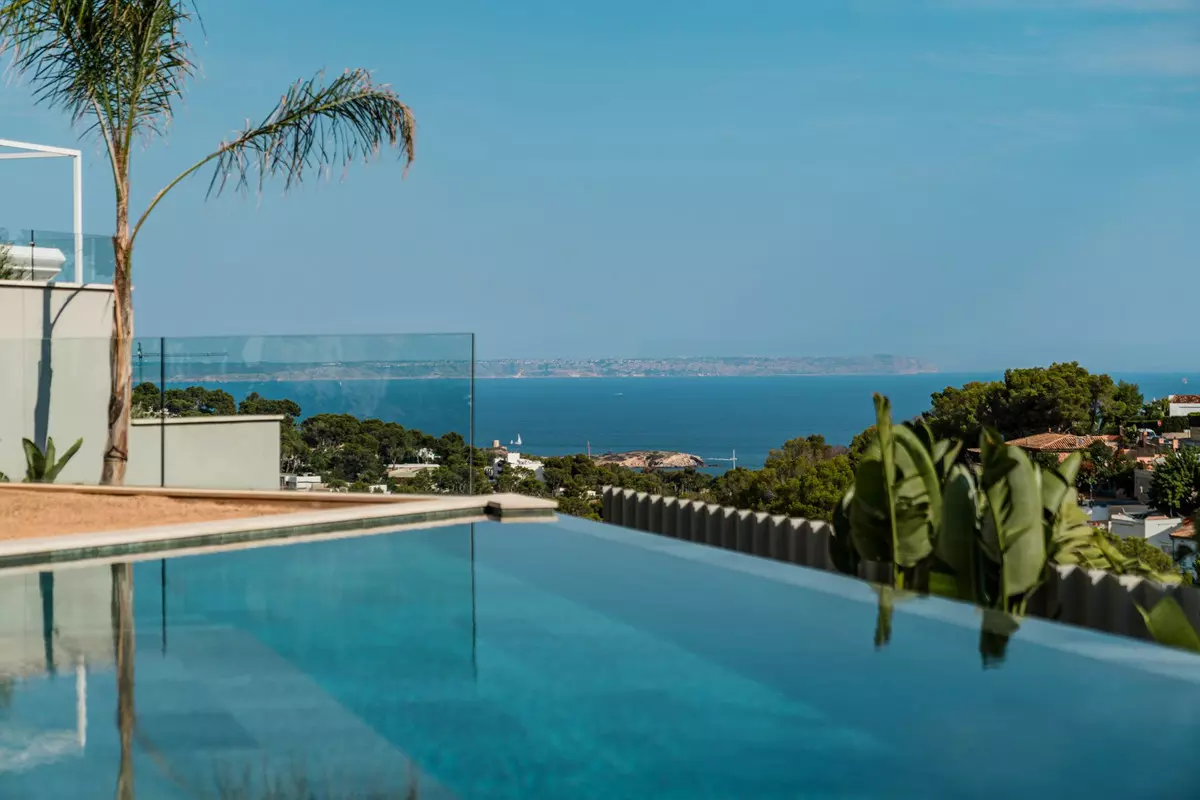 4-bedroom Villa In Calvià, Spain (584 M²)