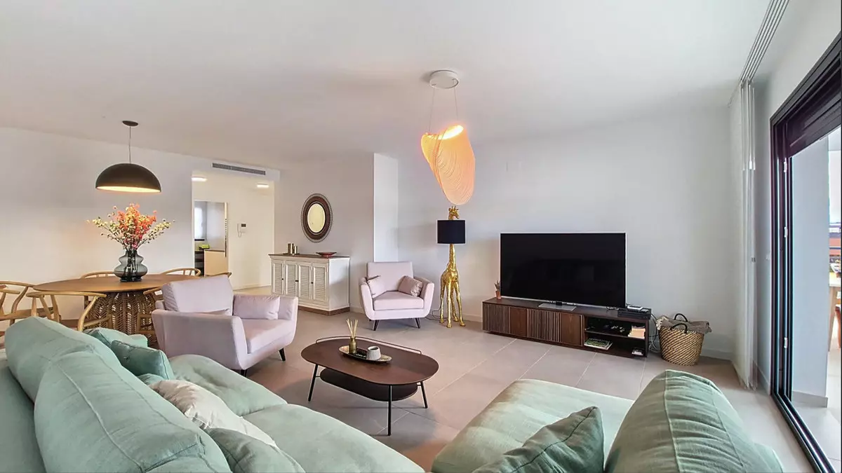 3-bedroom Apartment In Casares, Spain (149 M²)