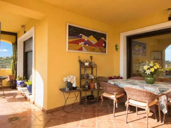 3-bedroom Apartment In Estepona, Spain (134 M²)