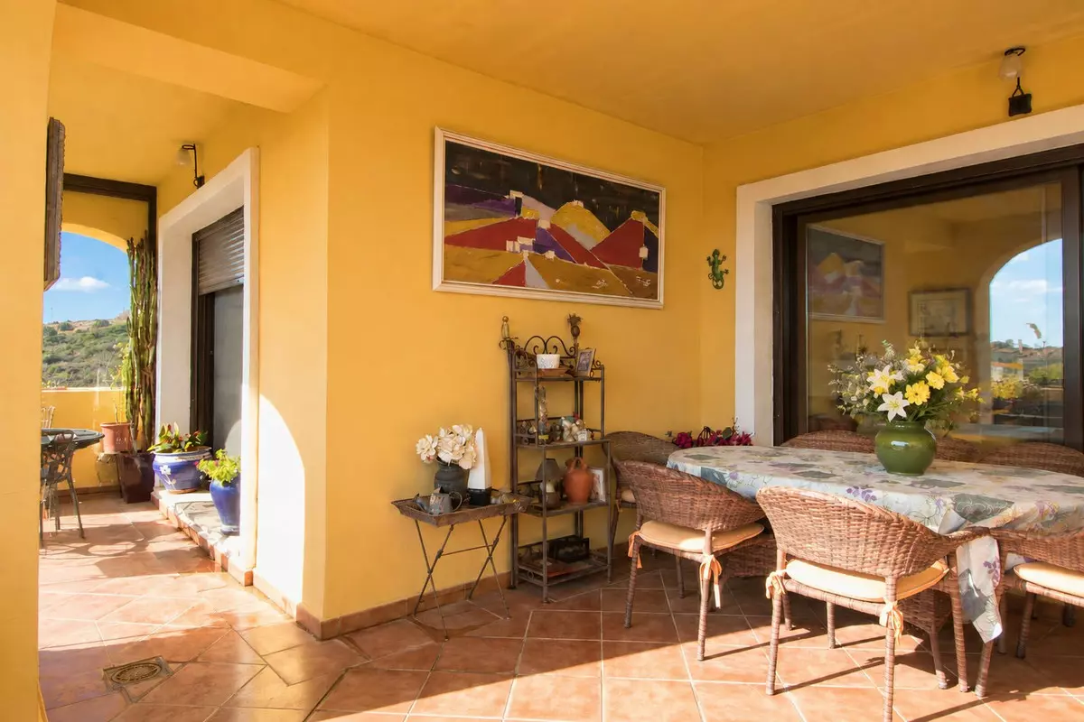 3-bedroom Apartment In Estepona, Spain (134 M²)