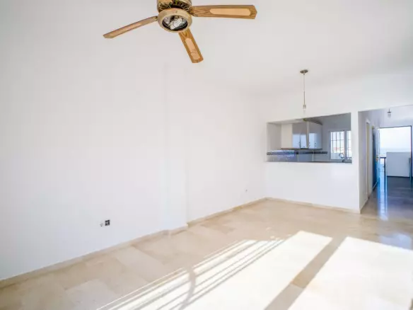 2-bedroom Apartment In Benalmádena, Spain (75 M²)