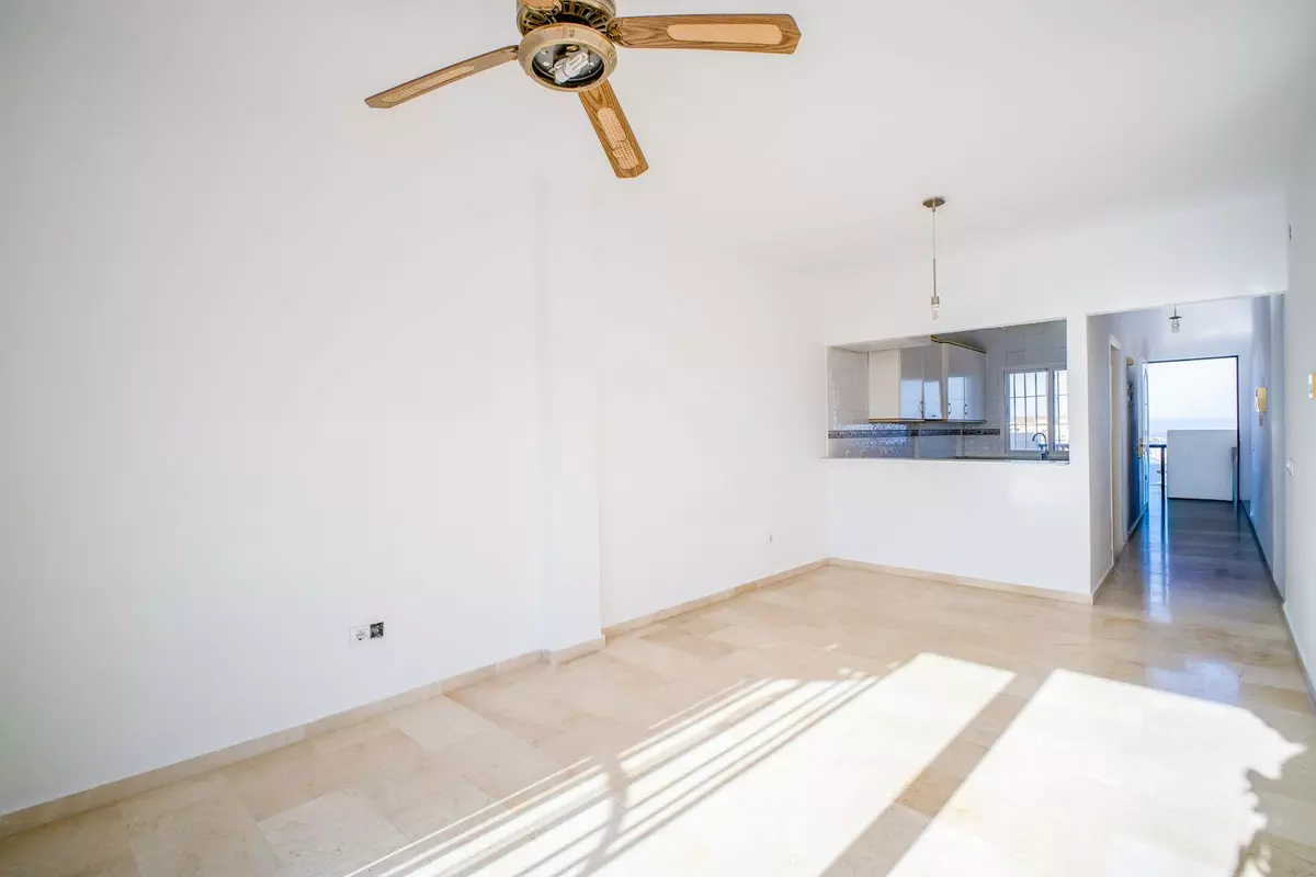 2-bedroom Apartment In Benalmádena, Spain (75 M²)