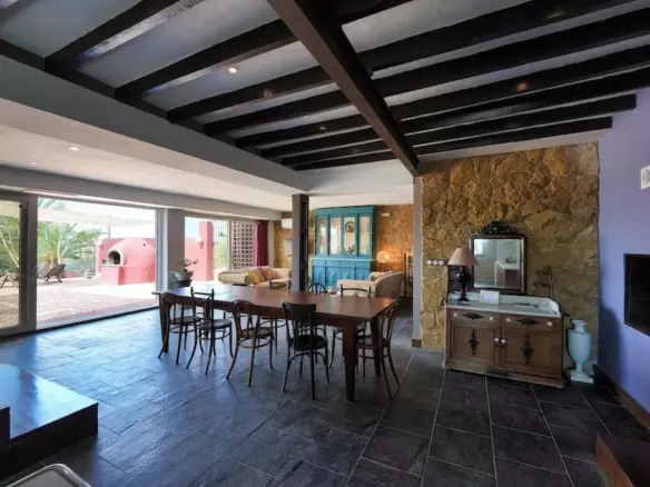 4-bedroom Country House In Orihuela, Spain (350 M²)