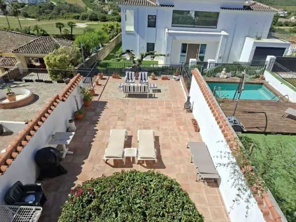 3-bedroom Town House In Manilva, Spain (131 M²)