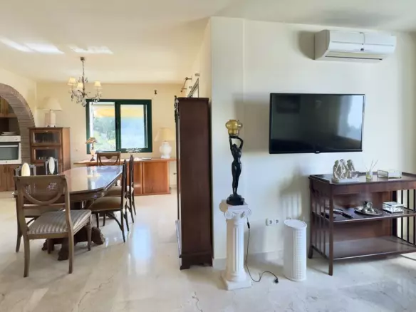3-bedroom Town House In Mijas, Spain (223 M²)