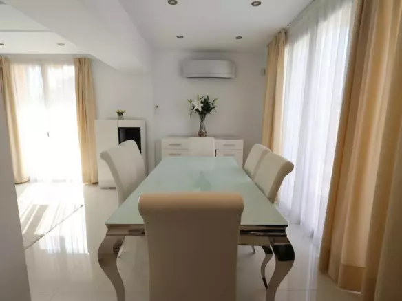 4-bedroom Villa In Orihuela, Spain (222 M²)