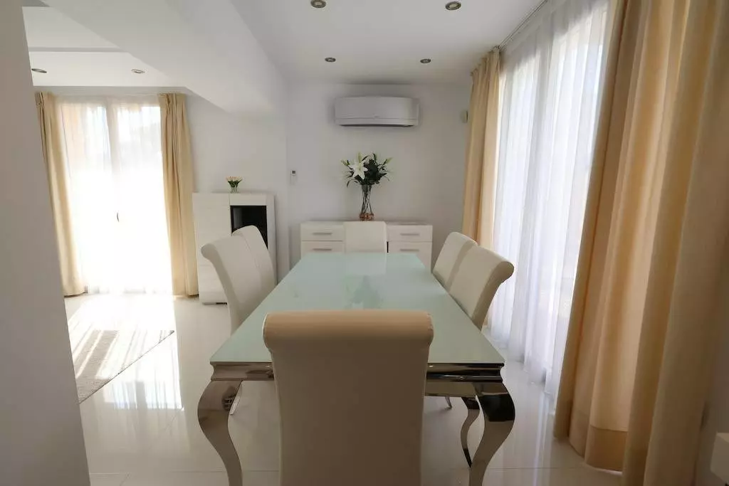 4-bedroom Villa In Orihuela, Spain (222 M²)