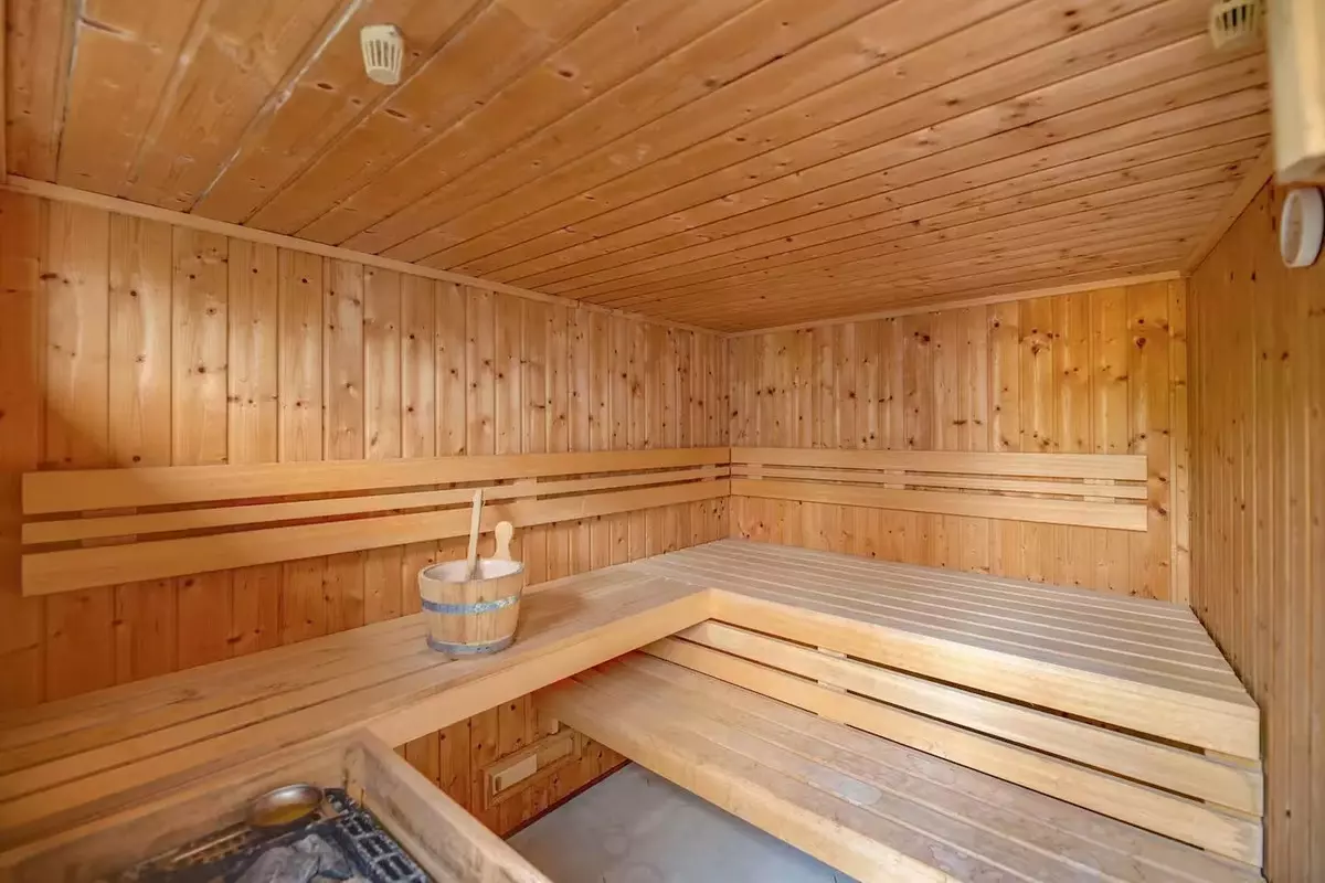 5-bedroom Villa In Calvià, Spain (324 M²)