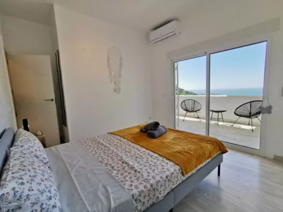 3-bedroom Apartment In Marbella, Spain (101 M²)